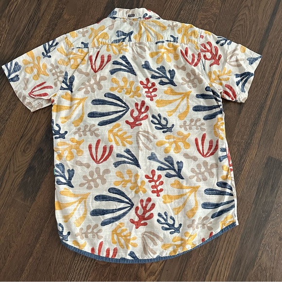 Vissla men’s printed button down top shirt - Picture 9 of 9